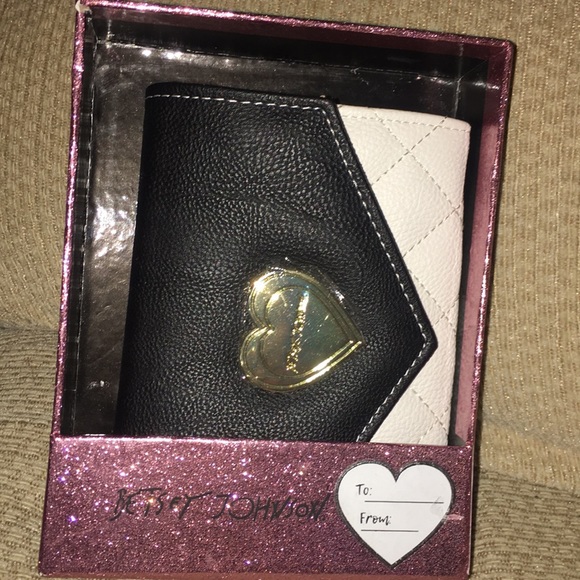 ♣️NWT Betsey Johnson Faux Leather Wallet - Picture 8 of 8